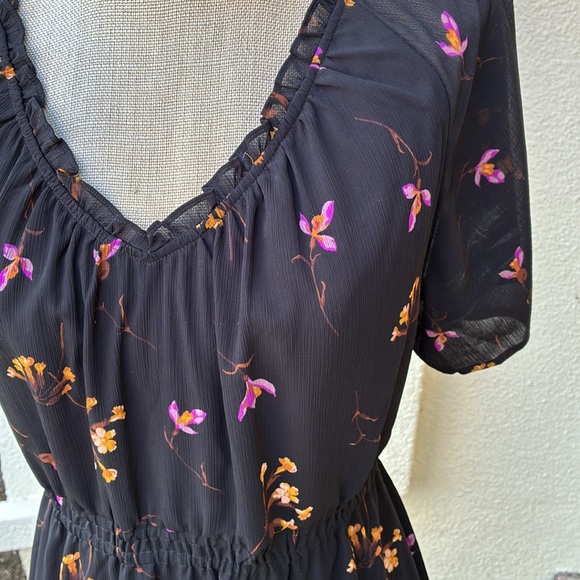 Madewell Georgette V neck beautiful floral midi dress from Bloomingdale’s. - Picture 5 of 13